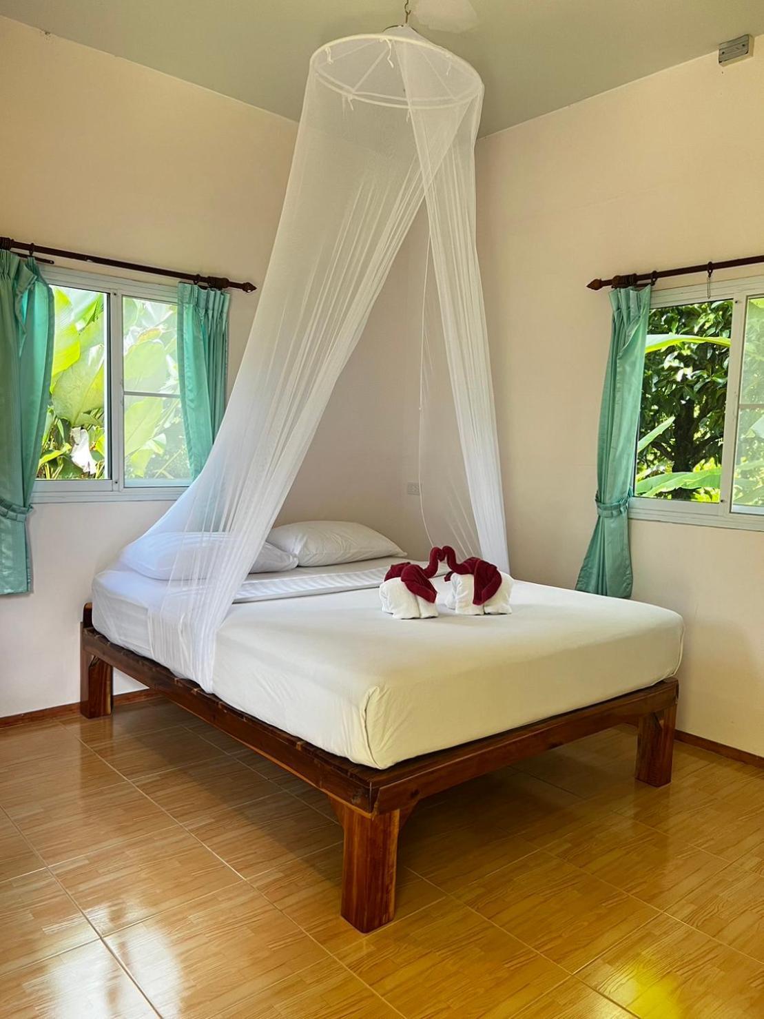 Khaosok Bamboo Huts Resort Khao Sok National Park Luaran gambar
