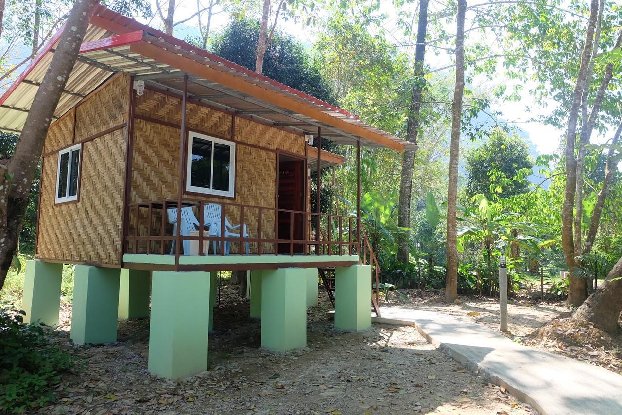 Khaosok Bamboo Huts Resort Khao Sok National Park Luaran gambar