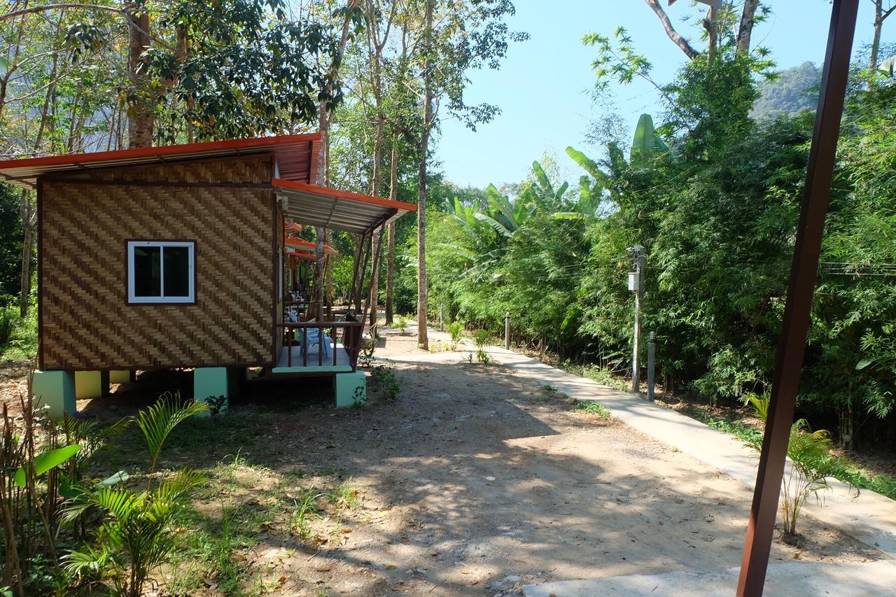 Khaosok Bamboo Huts Resort Khao Sok National Park Luaran gambar