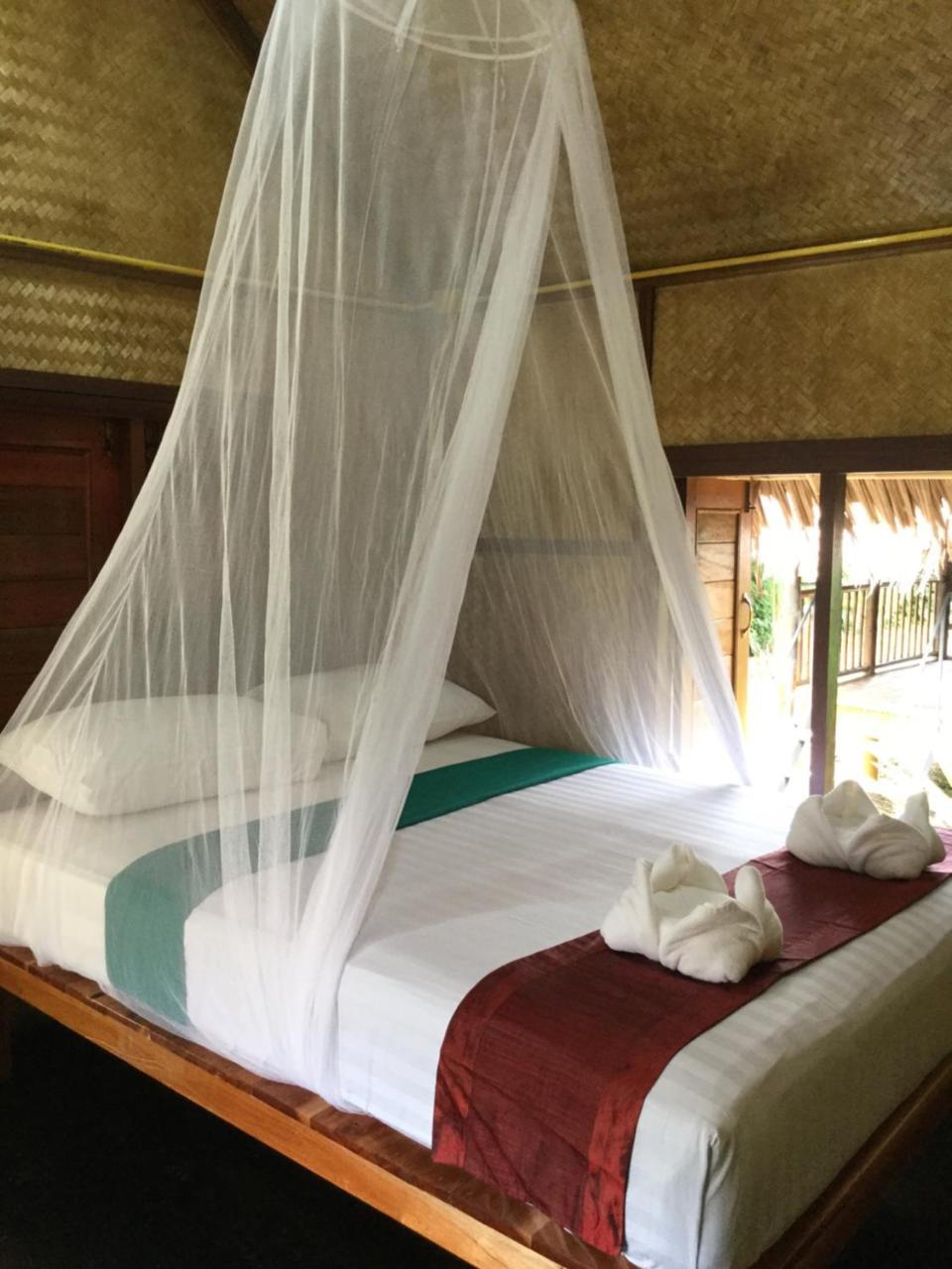 Khaosok Bamboo Huts Resort Khao Sok National Park Luaran gambar